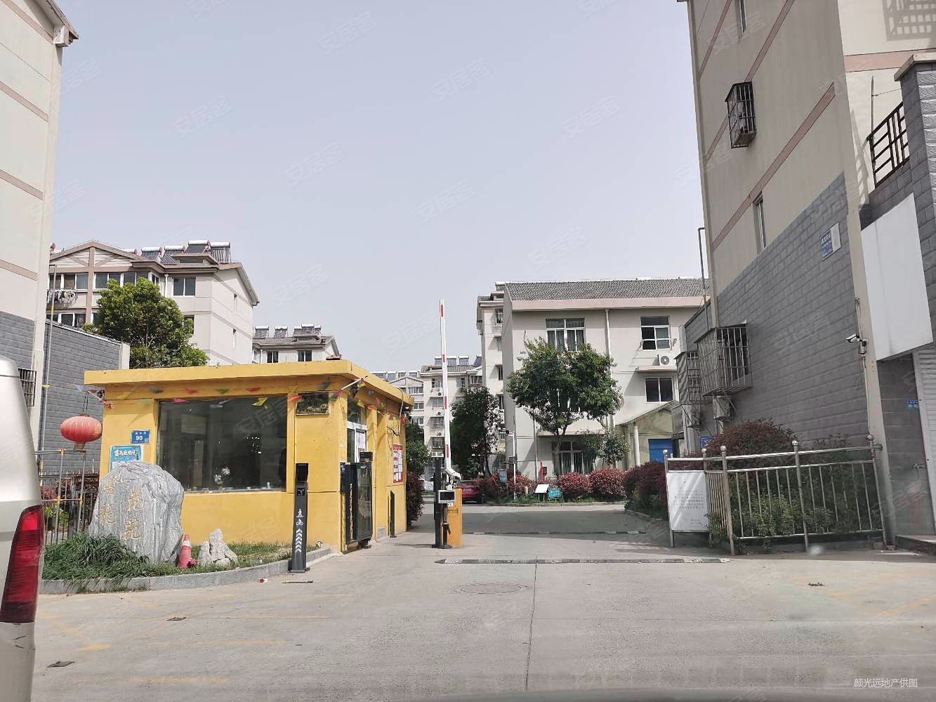 程桥街道交通便利商品房架空1楼居家装修证满