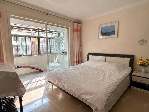 威海环翠寨子东山家园出租寨子商圈东山家园85平精装修,屋里非常干净