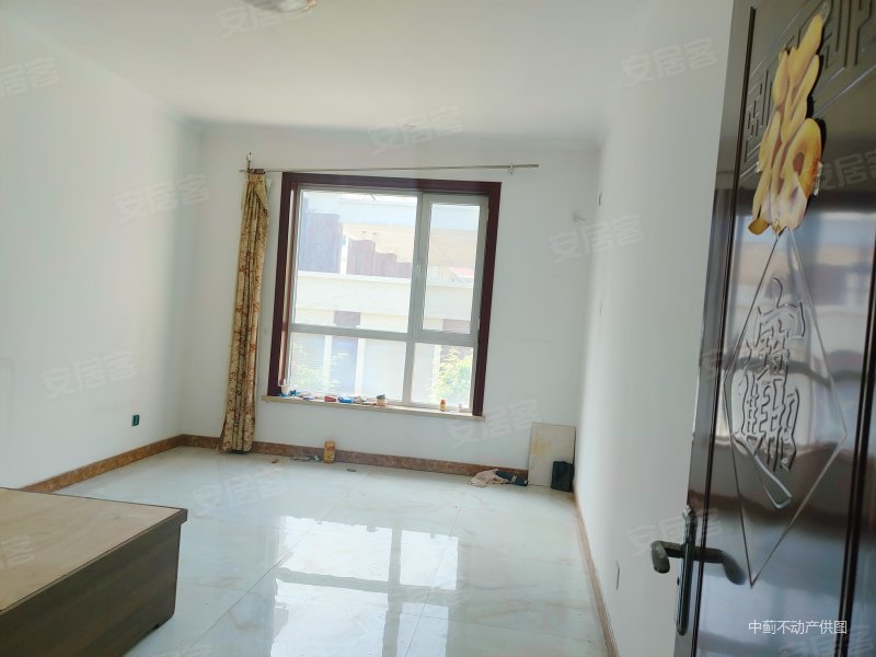 白鹭湾花园 大两居 中间好楼层 精装好房 正规商品房