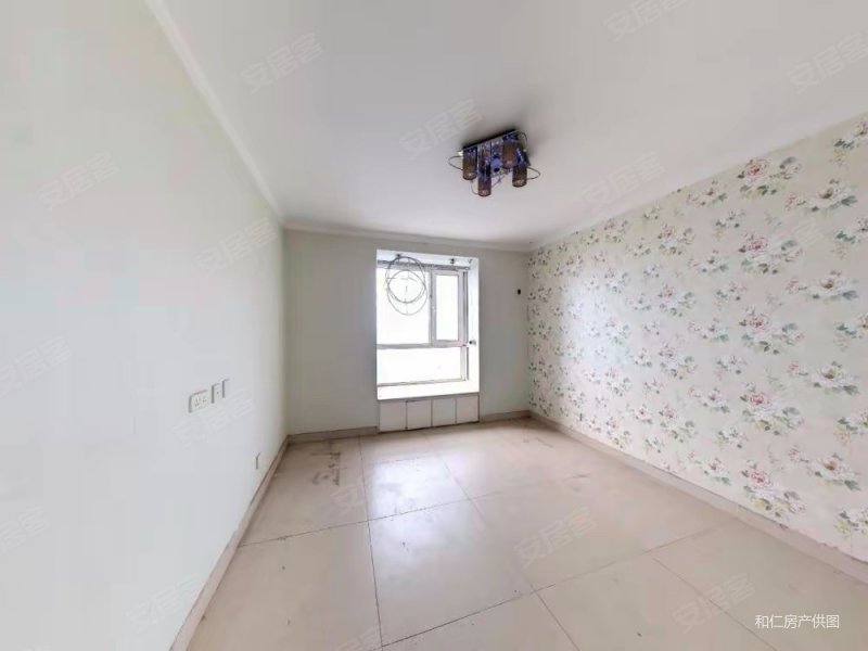 欧景园3室2厅2卫134.11㎡南北188万