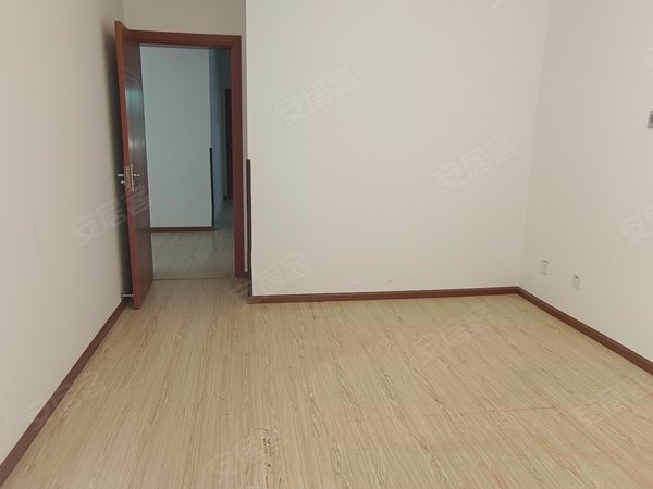 两室两厅!空房子急租出租房源真实图片
