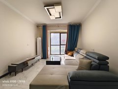 亳州谯城华富广场南湖旁绿城玫瑰园，一楼精装四室两厅两卫，五台空调家具家电齐全出租房源真实图片