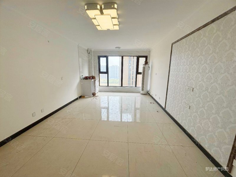 亚星望江居120.24平米3室2厅2卫边户中装