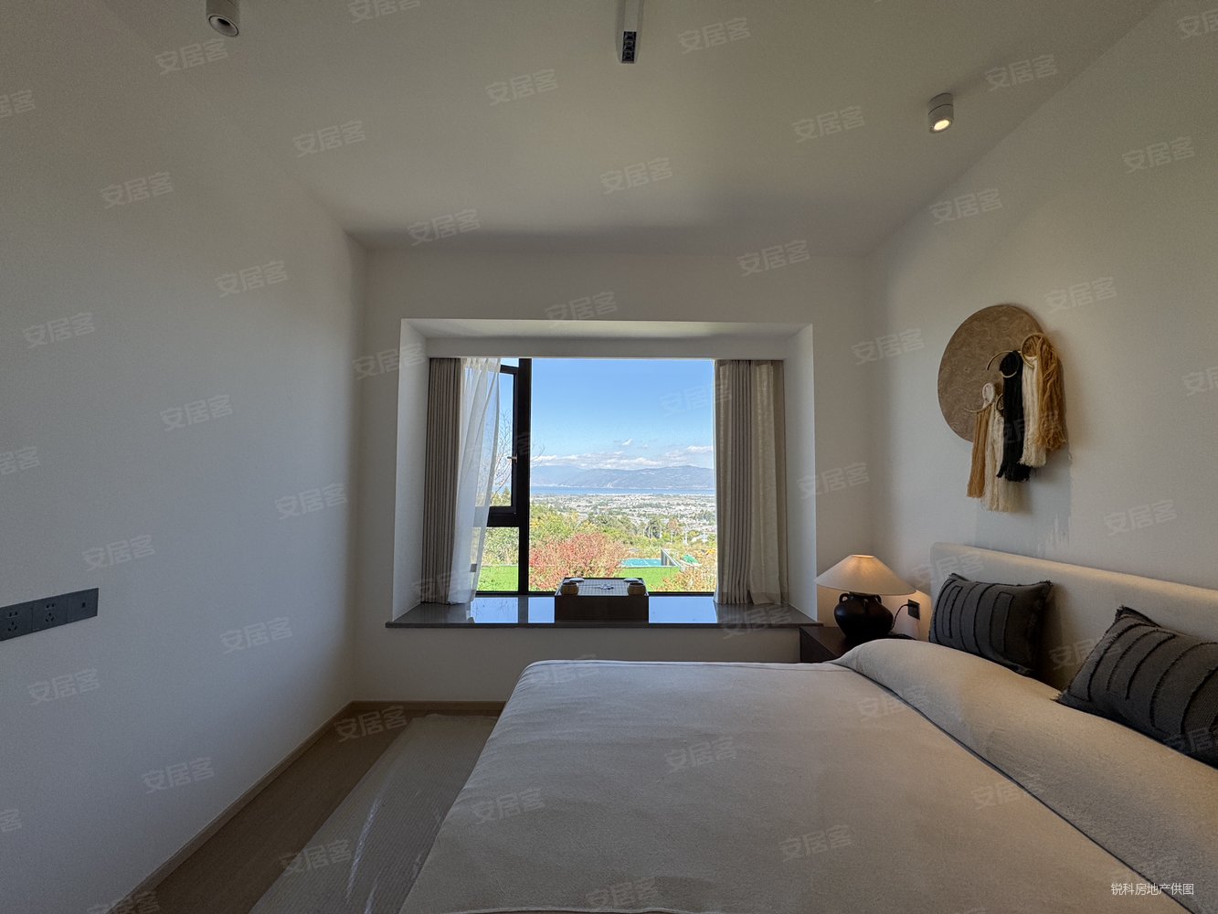 大理的小院子北区2室2厅2卫150㎡南北180万