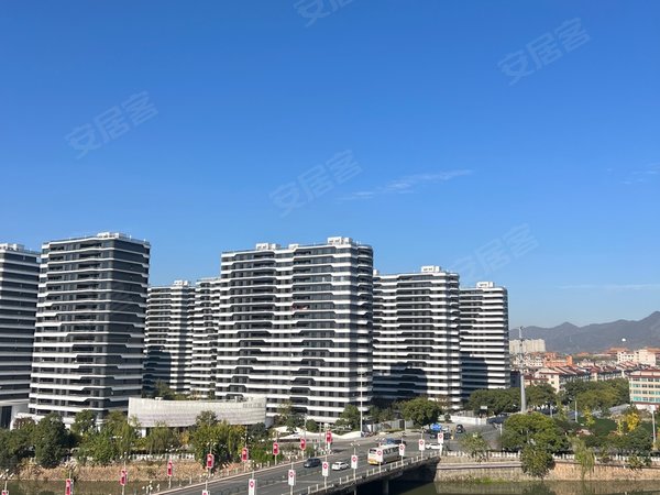 金华东阳横店南江壹号南江一号简约原木风  有车位 一口年租价6000元