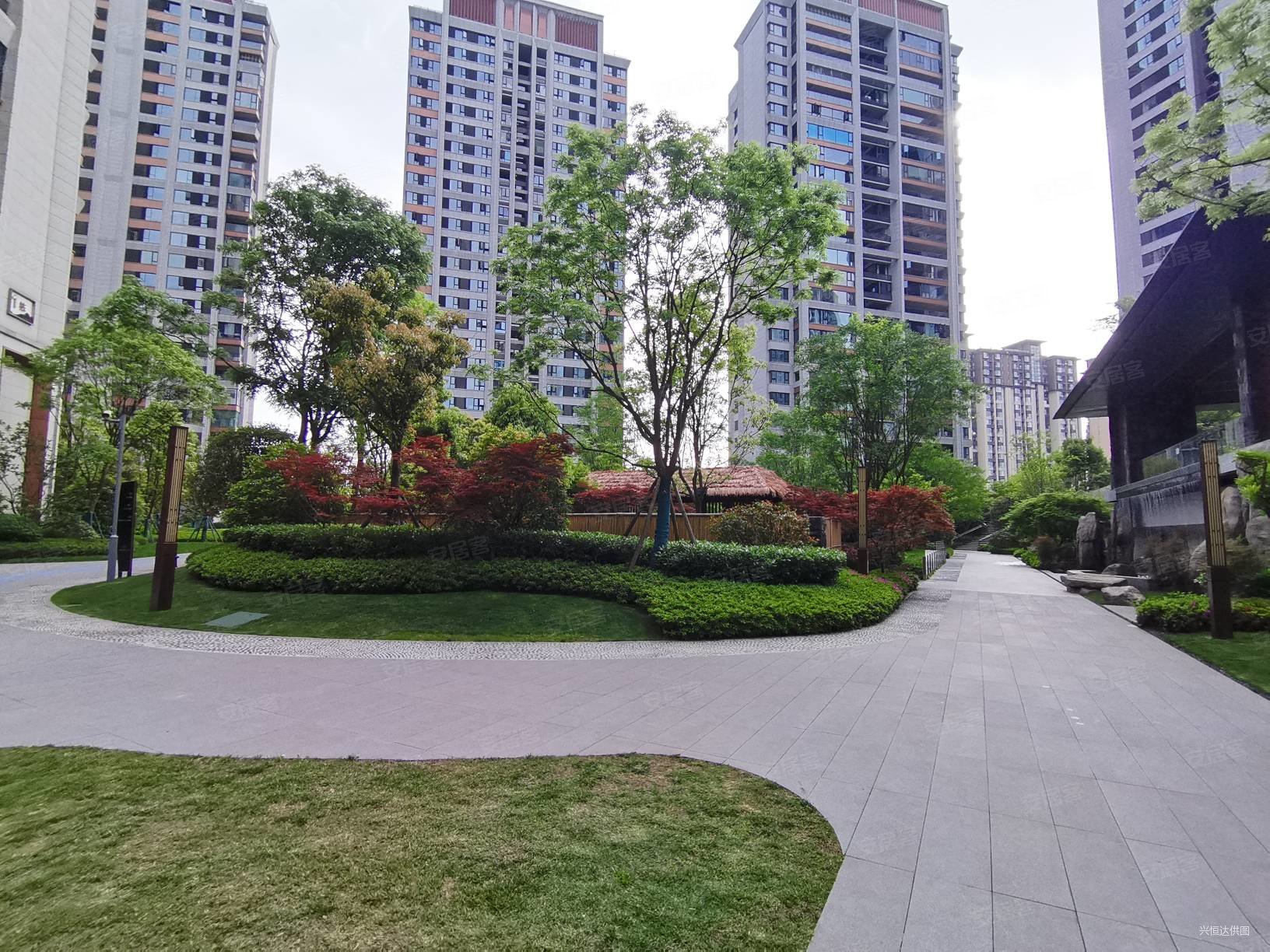 118平125万简装3房靠小区中海映山湖高端小区