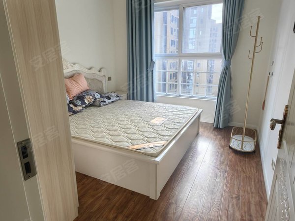 凉山西昌东部新城鑫海国际唐园 万达旁 环境好 生活方便 停车方便 随时看房出租房源真实图片