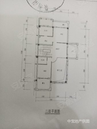 宝珊花园4室2厅4卫350㎡南北1580万