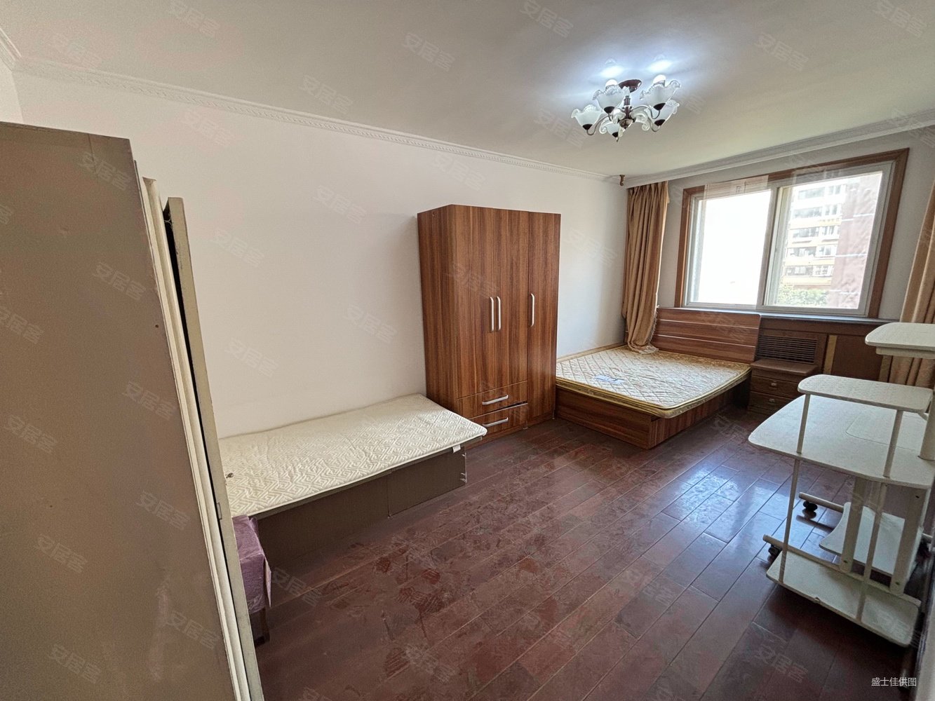 学府世家(高新万达广场)(七贤岭地铁口)(南北通厅有钥匙)