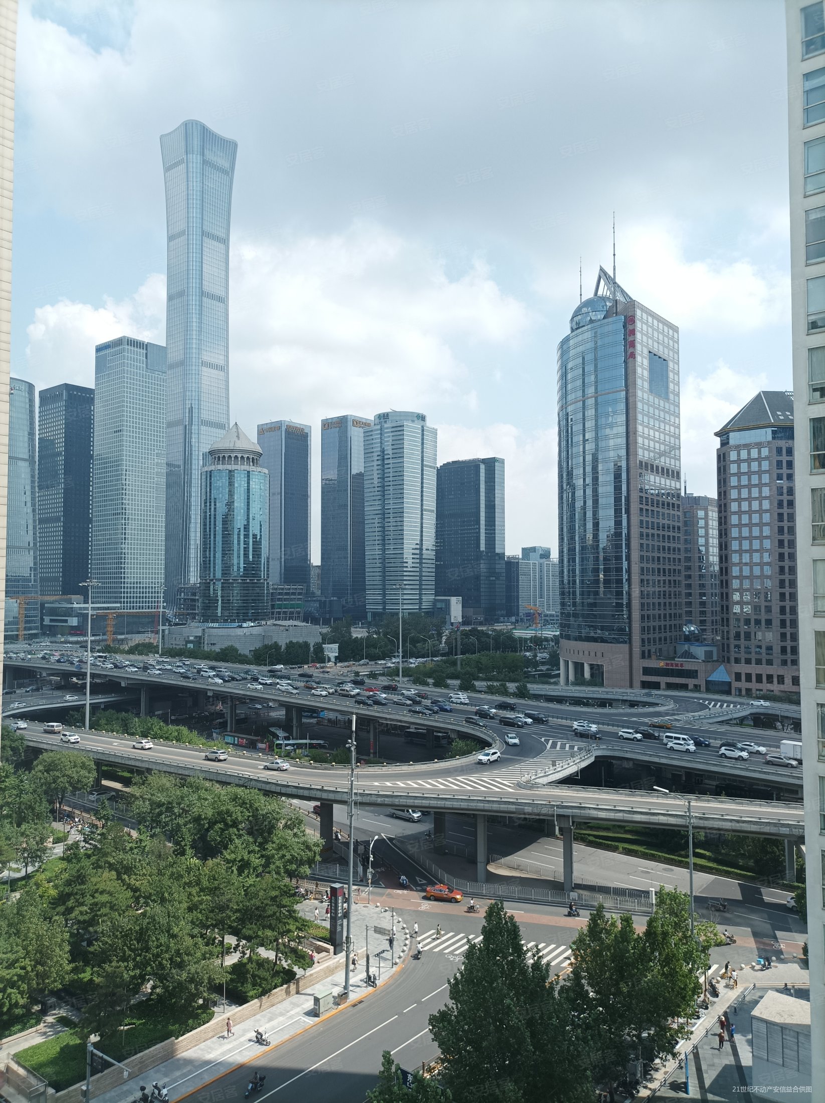 建外大街永安里建国门国贸70年大  建外soho单价3万