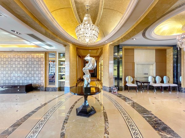 太原小店滨河东路星河湾1号园现成会所!