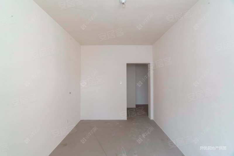 白马公馆不靠高架有电梯产权清晰南北通透商业配套成熟