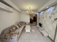 东台东台城区鼓楼路步行街紧邻德润 双语 电梯两室 1800月 拎包入住 合适可谈出租房源真实图片