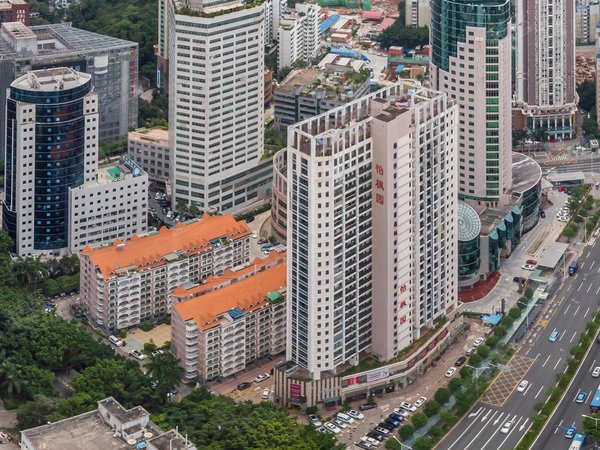 深圳福田景田北怡枫园地铁口精装两房,家私齐全,业主初次出租,价格有