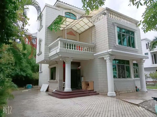 肇庆端州桥西群星居(别墅)北岭山别墅 看湖景 200方私家花园 家私电