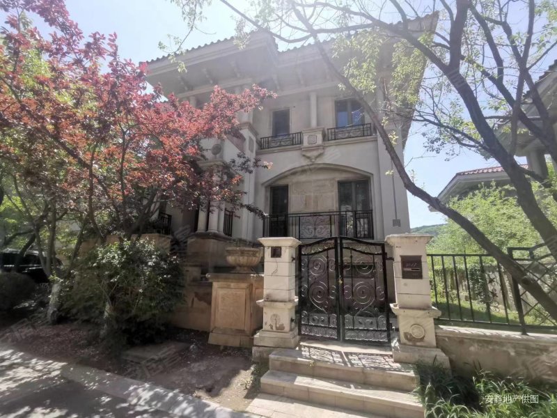 中体九号院   大别墅 温泉入户 环境优雅 带花园 山清水秀