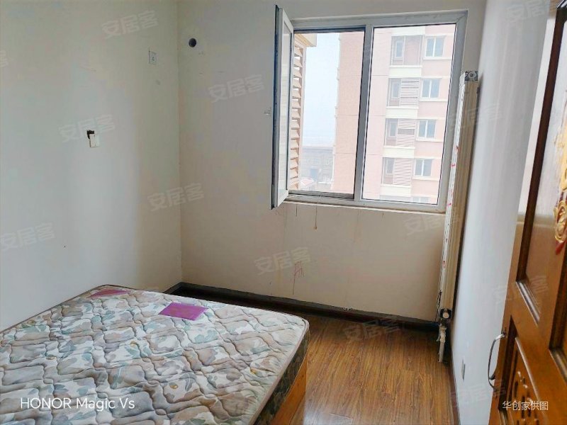 商品房 集中供暖 停车方便 南北通透 满五 带电梯,亲和良园二手房,62