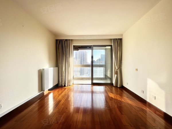 上海长宁新华路新华御庭房源采光好,南北通透,业主诚意出出租房源真实