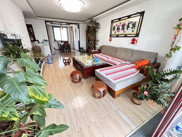 【多图】名都苑,开发区租房,名都苑元宝户型套三,首租高配套,停车方便