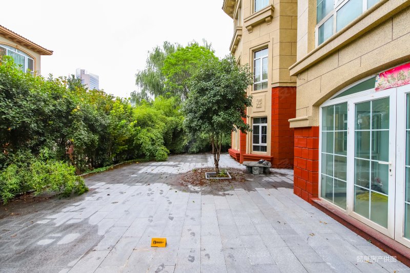 国宝别墅区独栋6室3厅精装法郡帕提欧中央银润花园别墅