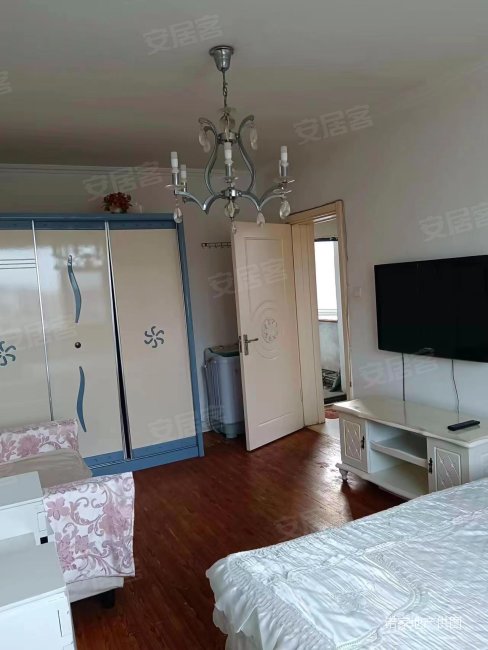 高楼层采光充足商业配套齐全近地铁装修好交通便利