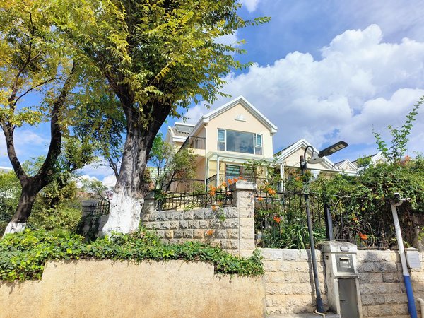 昆明西山滇池度假区阳光海岸整租|海埂大坝 豪装独栋别墅花园300平米