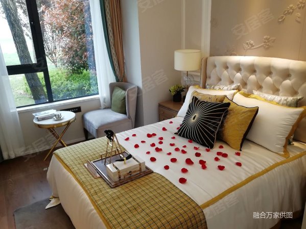 光谷东 红莲湖旅游度假区 首付三成 联发红墅东