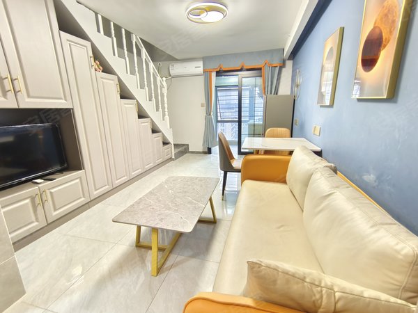 重庆北碚蔡家中南玖宸(商住楼)6号线曹家湾站标准loft两室一厅 独立