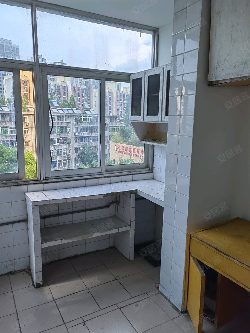 窦小桥小区 2室1厅1卫