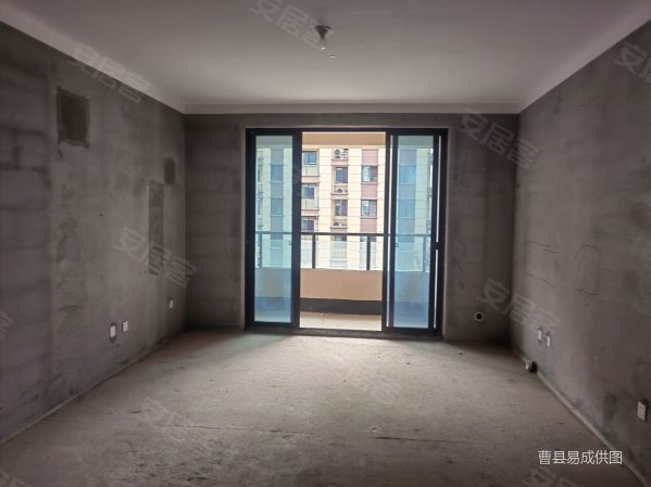 嘉信西湖公馆3室2厅2卫121㎡南北56万