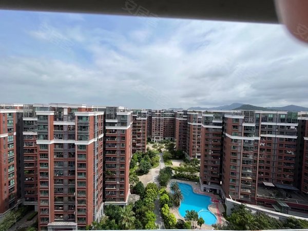 深圳宝安西乡南航明珠花园南航明珠花园 3室2厅3卫 地铁口 配套齐全