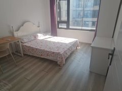 南京浦口江浦街道女生合租 对面雨山路地铁口 龙湖天街 朝南次卧 无中介可月付出租房源真实图片