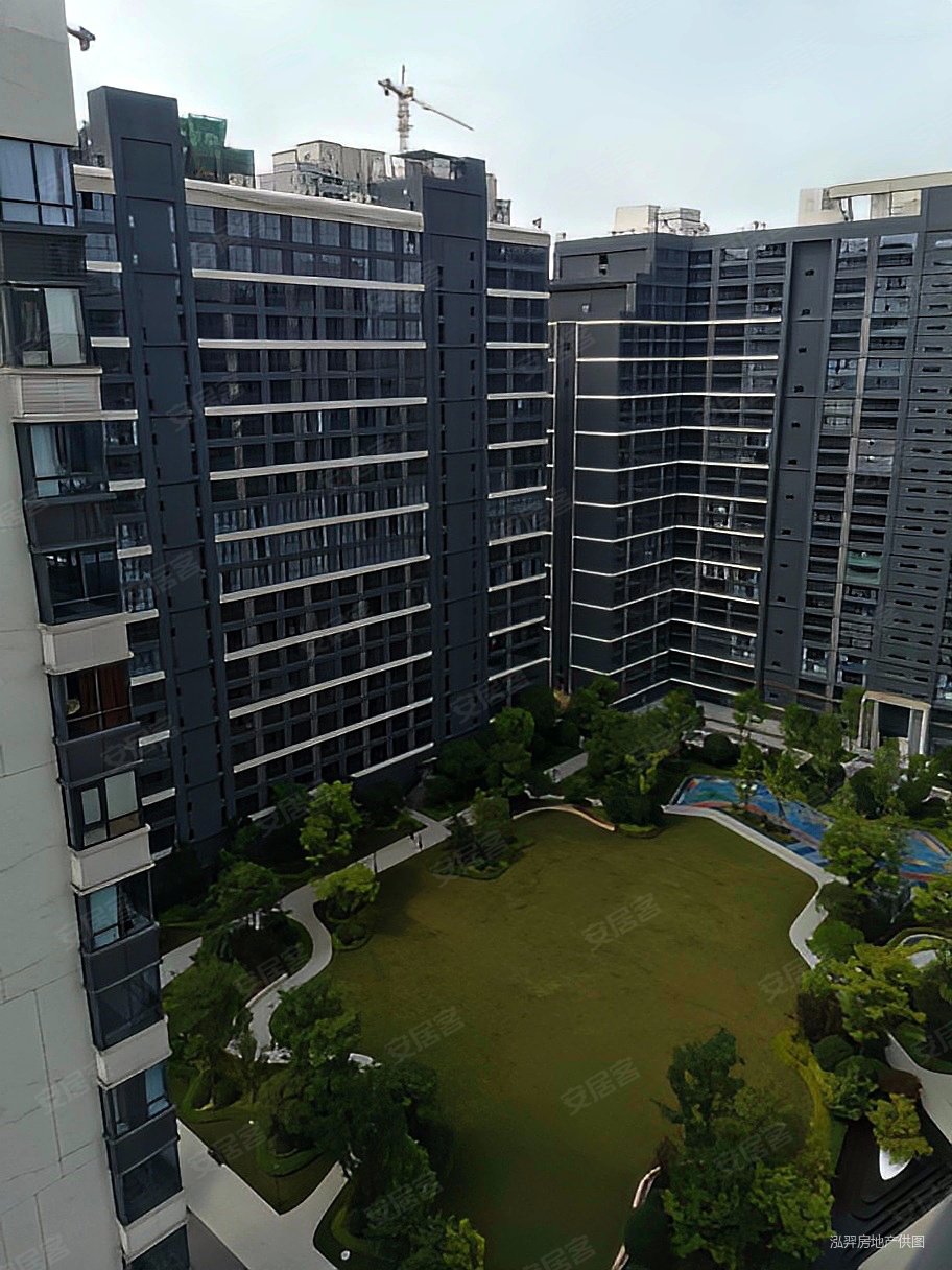 梵华里云锦云玺3室2厅2卫105.06㎡南北113万