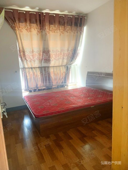 鲁能领秀城中央公园(17区18区)3室2厅2卫147㎡南北360万