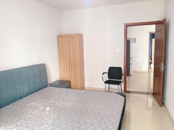 潍坊坊子坊子新区水韵华庭中心位置!停车方便!