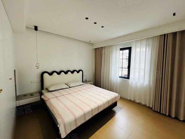 金华东阳横店南江易墅南江易墅 带地暖 可短租 豪华装修 居住非常舒服 随时可看出租房源真实图片