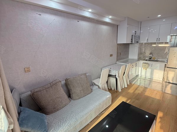 海宁长安镇农发区新天地公馆大学城旁 朗诗新天地公寓 一室精装房 好楼层出租房源真实图片