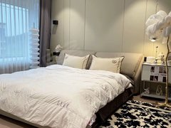 张家口高新区火车南站凤凰城三期 小区环境好 近东泽市场 石心大厦 可押一付一出租房源真实图片