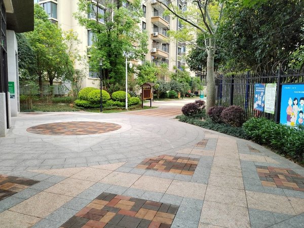 【多图】西城1号,相思湖新区租房,急租一号线地铁口100米,精装3房两卫