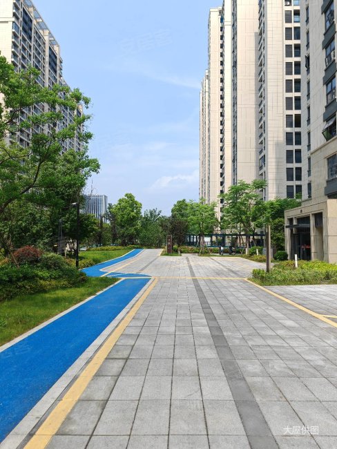 融信美好宝龙澜天3室2厅2卫87.88㎡南93万