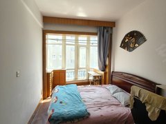 朝阳双塔客运站兴隆商业城圣达附近，4楼两室，空调房家电齐全拎包入住年租年付出租房源真实图片