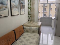 四平铁东北市场押一付一，爱华小区，精装两室，带空调，靠近欧亚，北山市场，出租房源真实图片