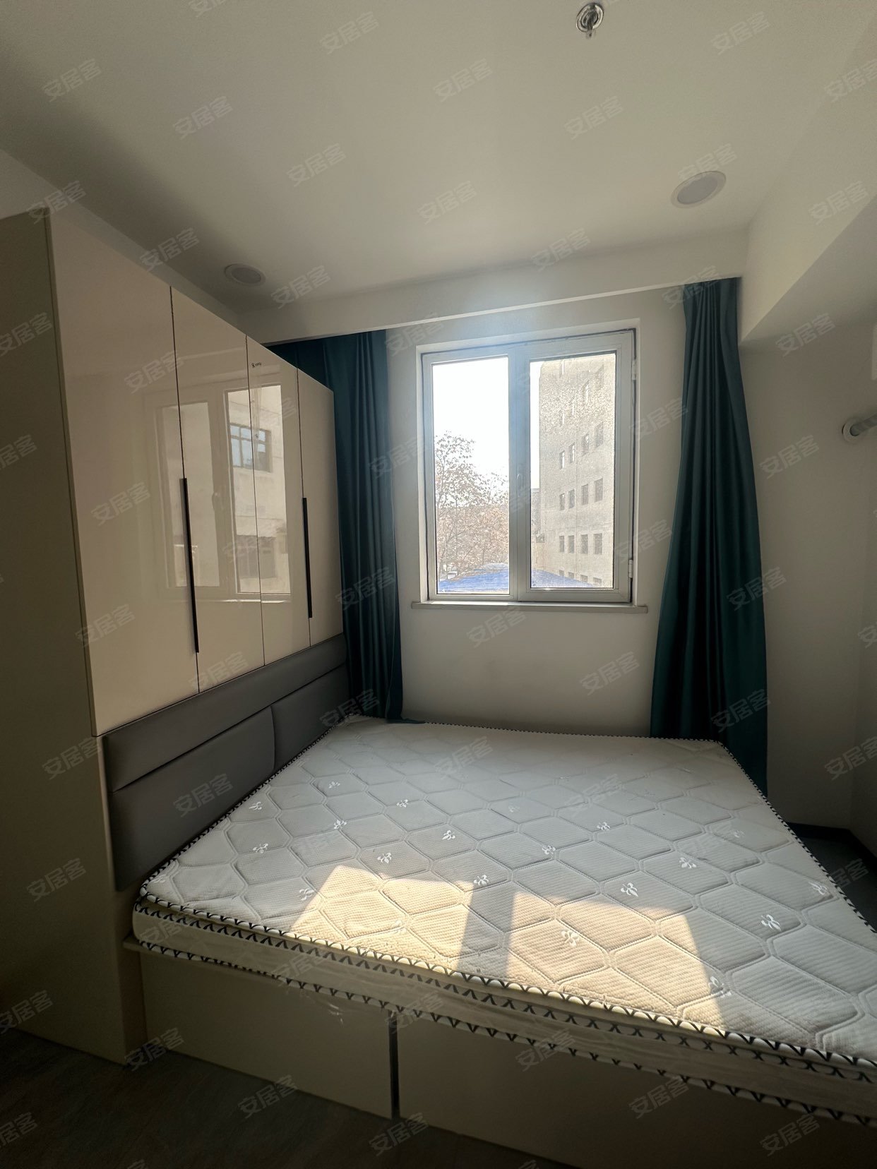 整租！南开区，距西南角地铁站齤龥龥米！可短租！可月付！