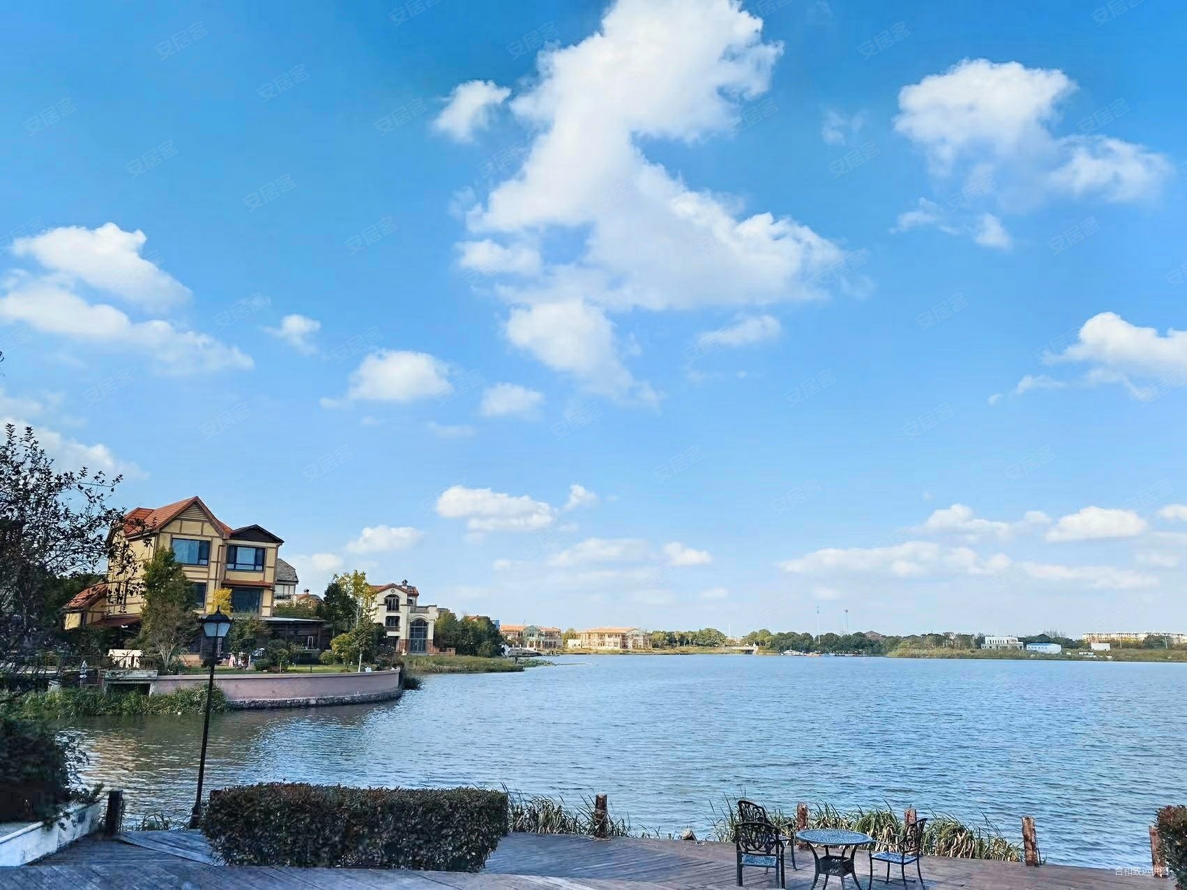 富力湾四季半岛3室2厅3卫168.26㎡南北350万