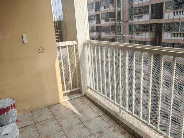 深圳罗湖笋岗田心庆云花园南北通透家私家电齐,采光通风好出租房源