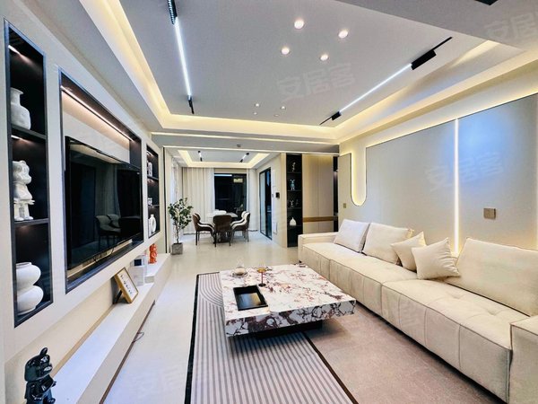 南宁青秀凤岭南保利天悦台实拍大平层天悦台 看江 出行方便豪华装修大