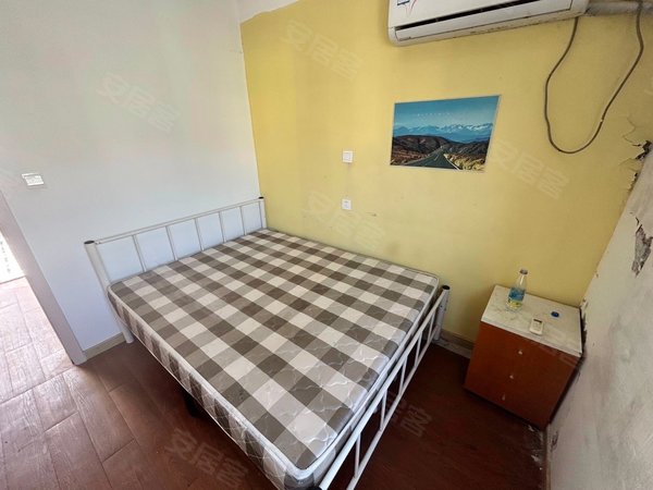 上海奉贤庄行庄行新苑(南区)近商贸广场 庄行老街 单间 送800优惠