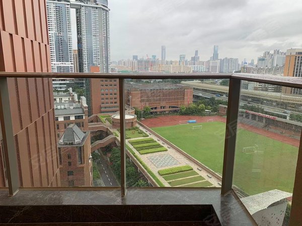 深圳罗湖泥岗缙山府6号线银湖地铁适合陪读,艏次出租,看房方便,配套