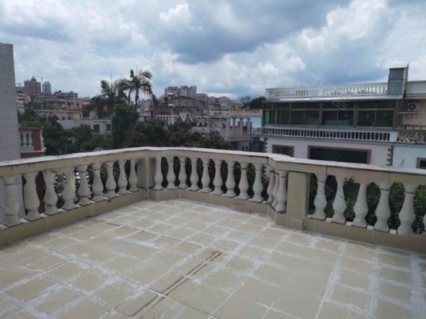 深圳布吉布吉街莲花山庄别墅毕业季 莲花山庄独栋别墅 上下四层办公