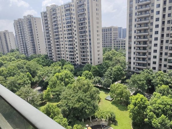 杭州余杭五常西溪华东园地铁口500米,精装好房出租房源真实图片